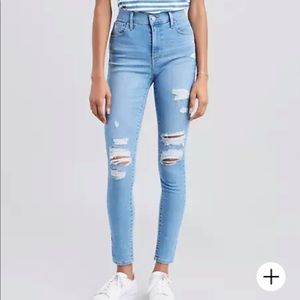 Levi skinny jeans